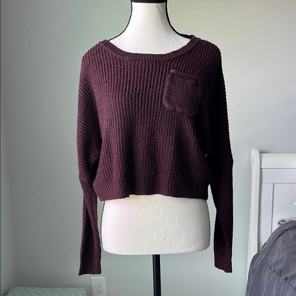 Charlotte Russe Sweaters - Charlotte Russe Purple Oversized Crop Sweater🌟